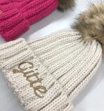 Bonnet à pompon - Brodé avec nom